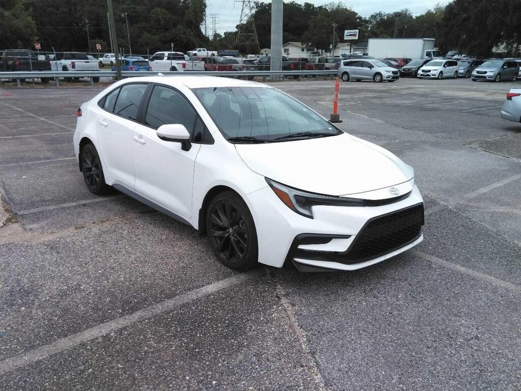 Used 2023 Toyota Corolla SE Sedan
