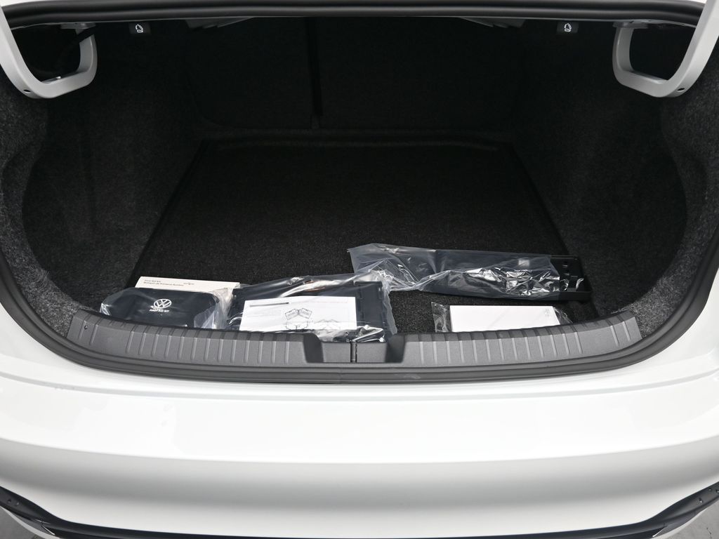 2026 Volkswagen Jetta SEL - Photo 26