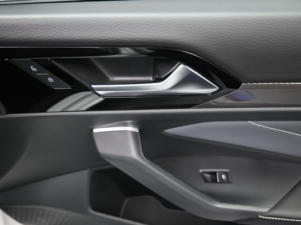 2026 Volkswagen Jetta SEL - Photo 31
