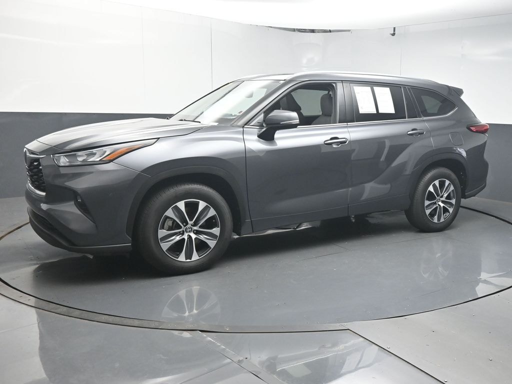 Used 2020 Toyota Highlander XLE SUV