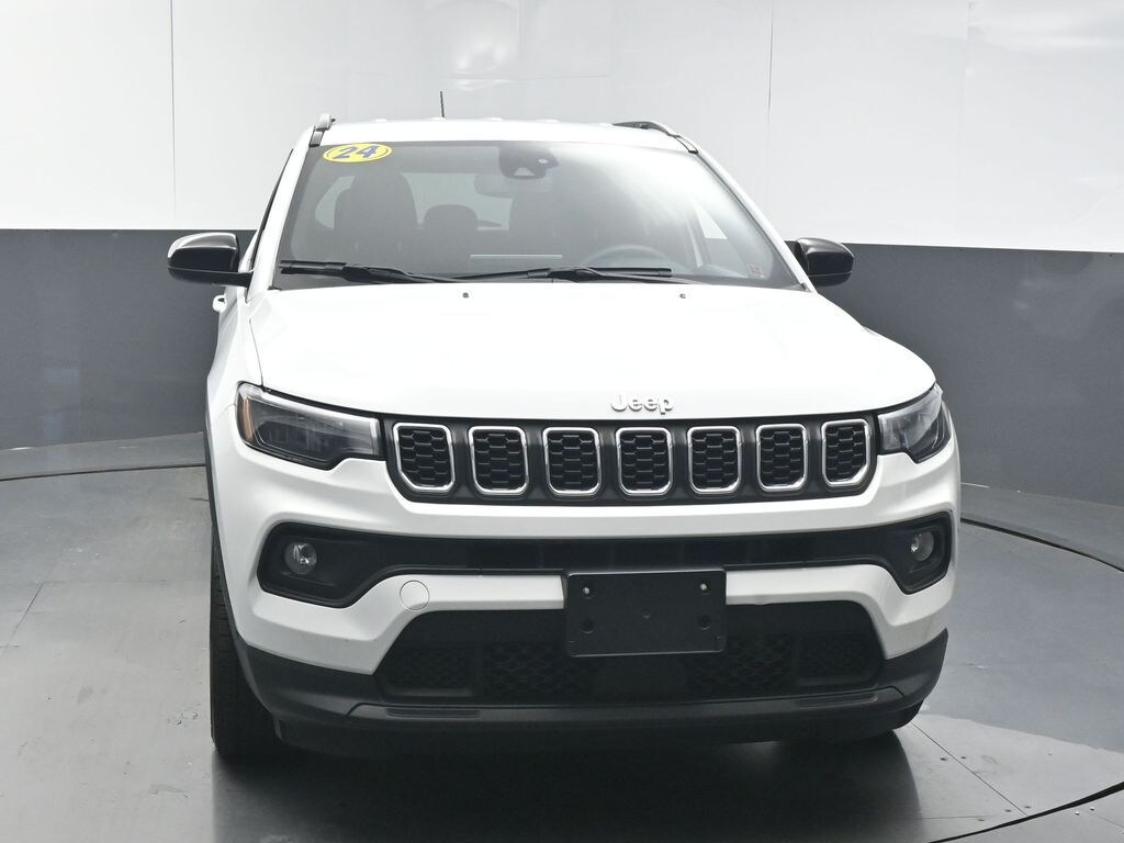 Used 2024 Jeep Compass Latitude SUV