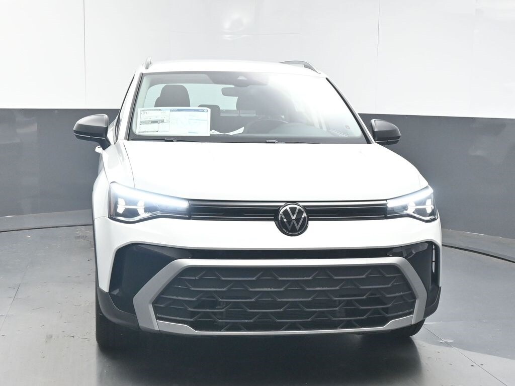 2026 Volkswagen Taos S photo 2