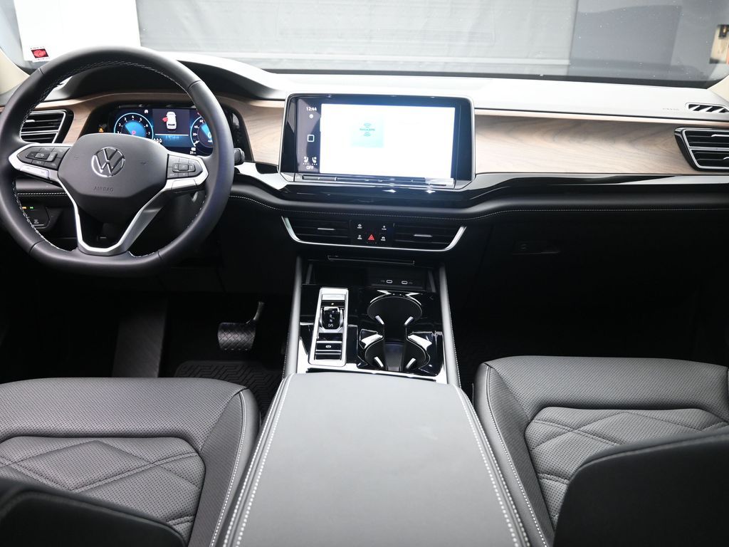 2026 Volkswagen Atlas SE w/Tech - Photo 9