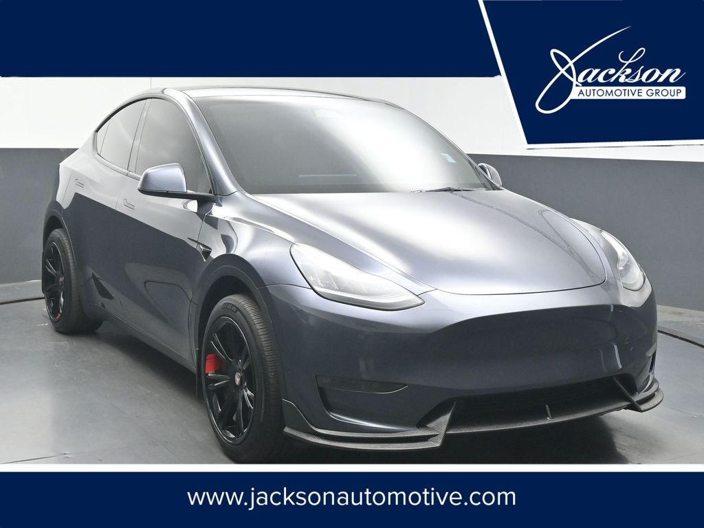 2023 Tesla Model Y Long Range Dual Motor All-Wheel Drive's photo