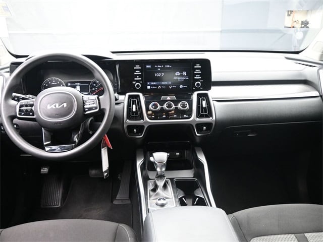 Used 2022 Kia Sorento LX with VIN 5XYRGDLCXNG100351 for sale in Macon, GA