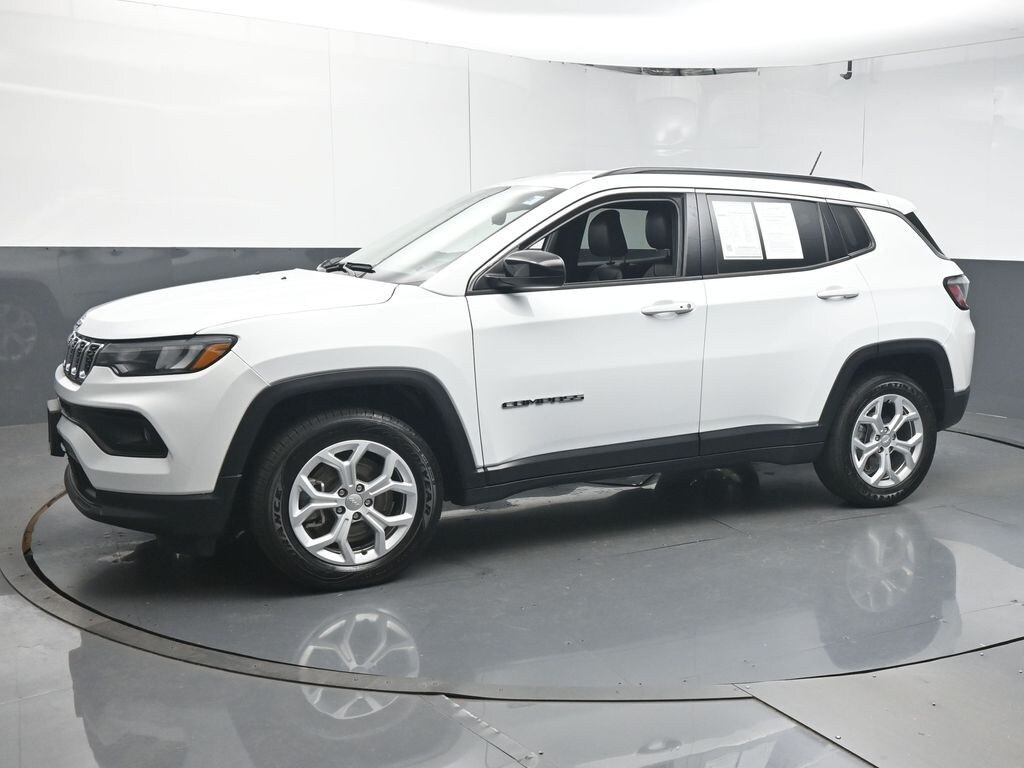 Used 2024 Jeep Compass Latitude SUV