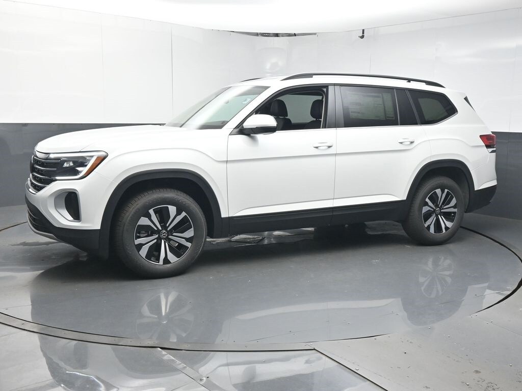 2026 Volkswagen Atlas SE photo 4