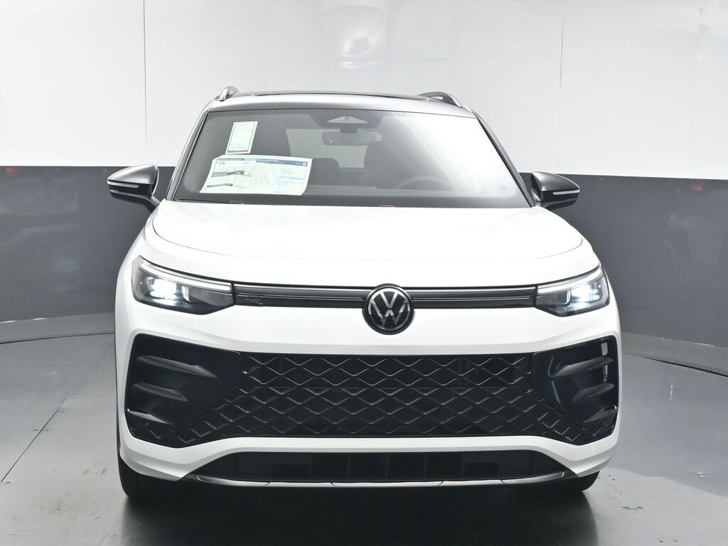New 2026 Volkswagen Tiguan 2.0T SE R-Line Black SUV