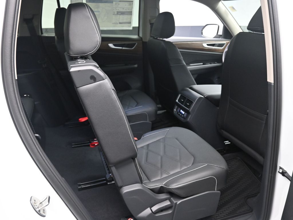2026 Volkswagen Atlas SE w/Tech - Photo 25