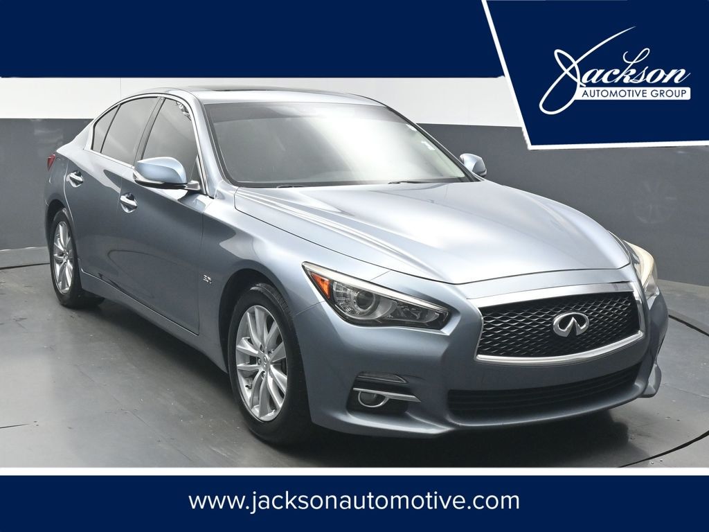 2017 INFINITI Q50 Premium