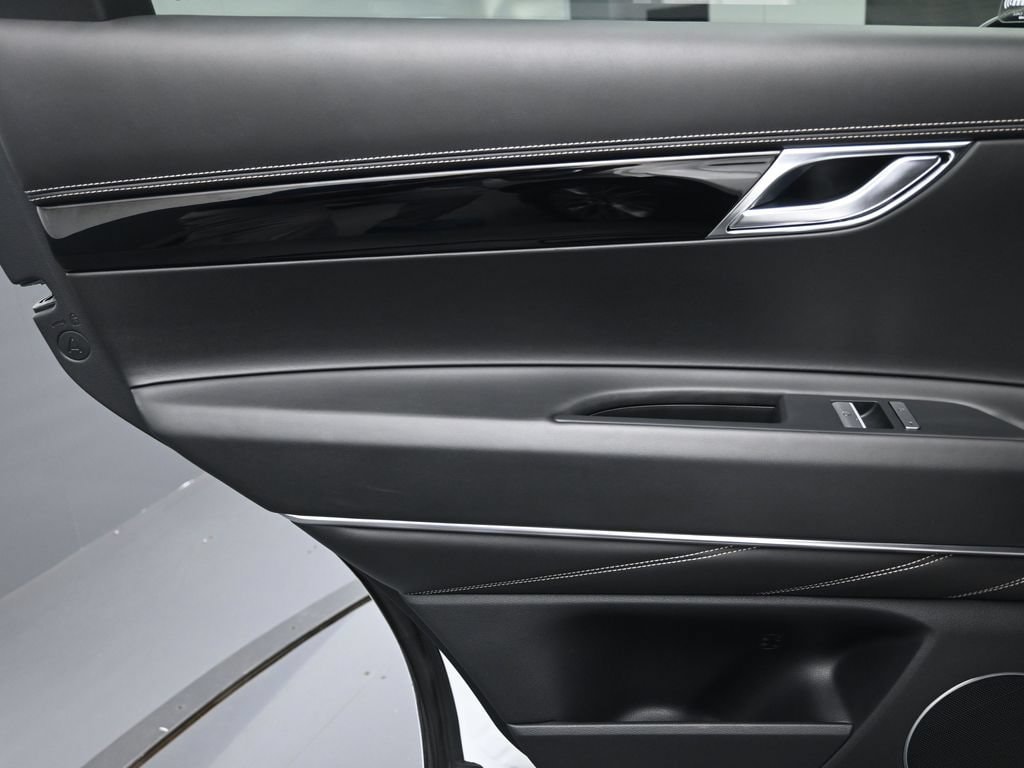 2021 GENESIS GV80 Standard - Photo 21