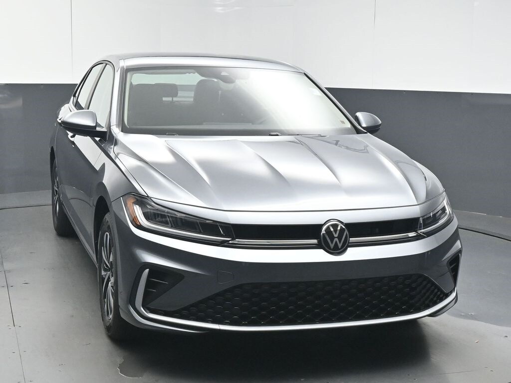 2026 Volkswagen Jetta 1.5T S photo 2