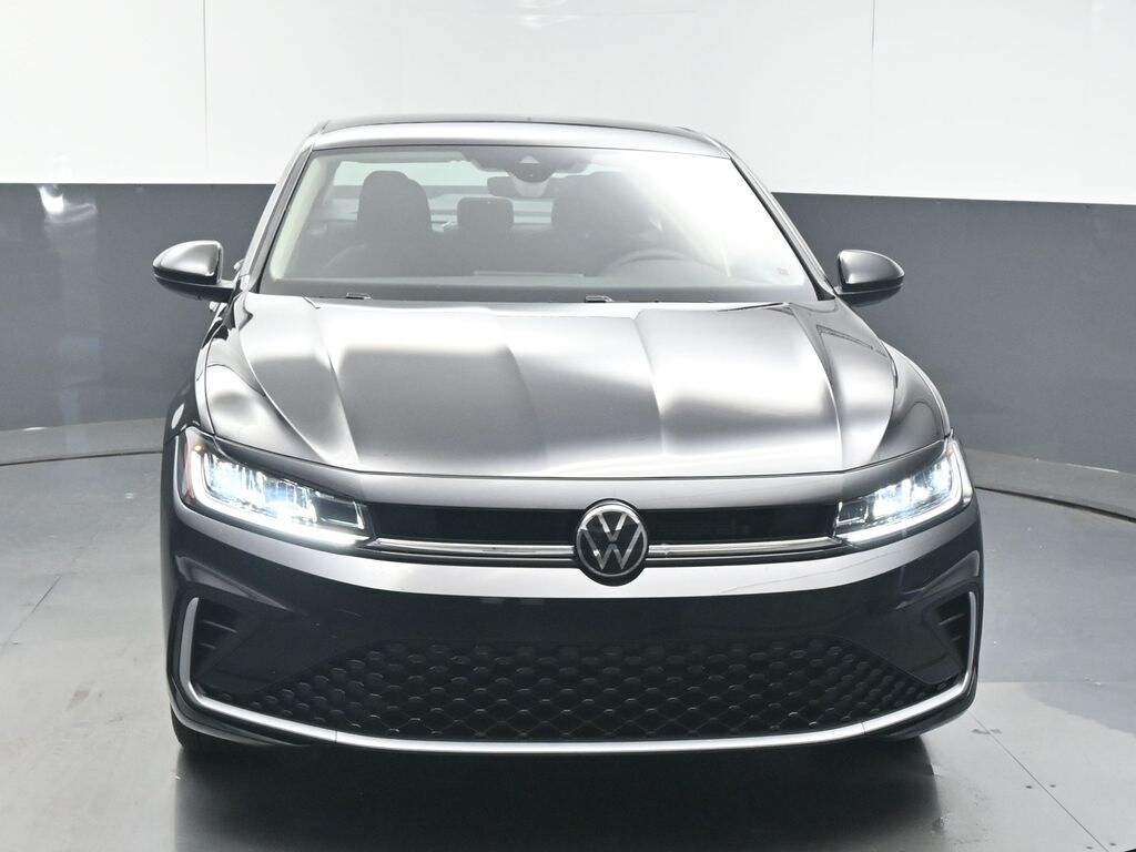 2026 Volkswagen Jetta 1.5T S photo 3