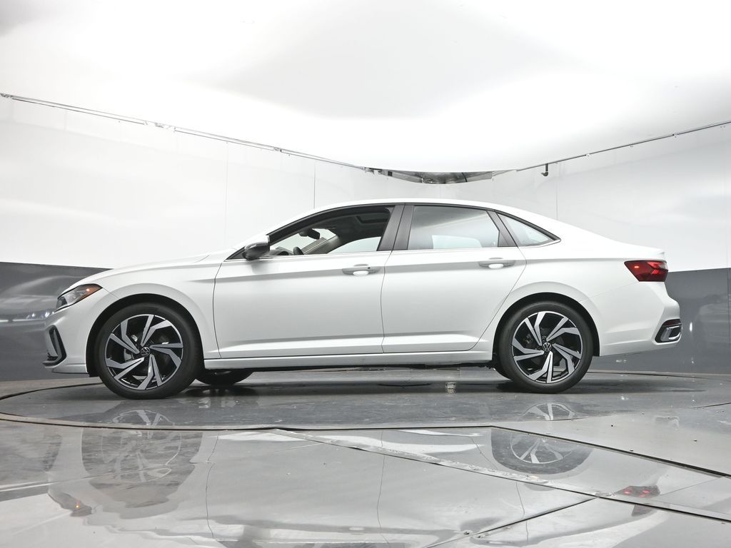 2026 Volkswagen Jetta SEL - Photo 37