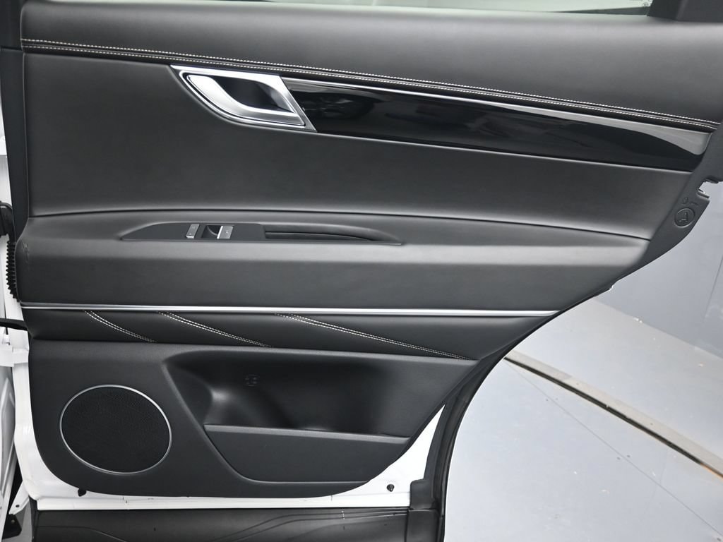 2021 GENESIS GV80 Standard - Photo 27