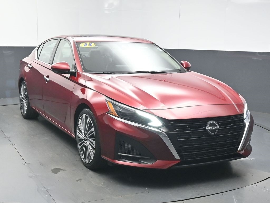 Used 2023 Nissan Altima 2.5 SL Sedan