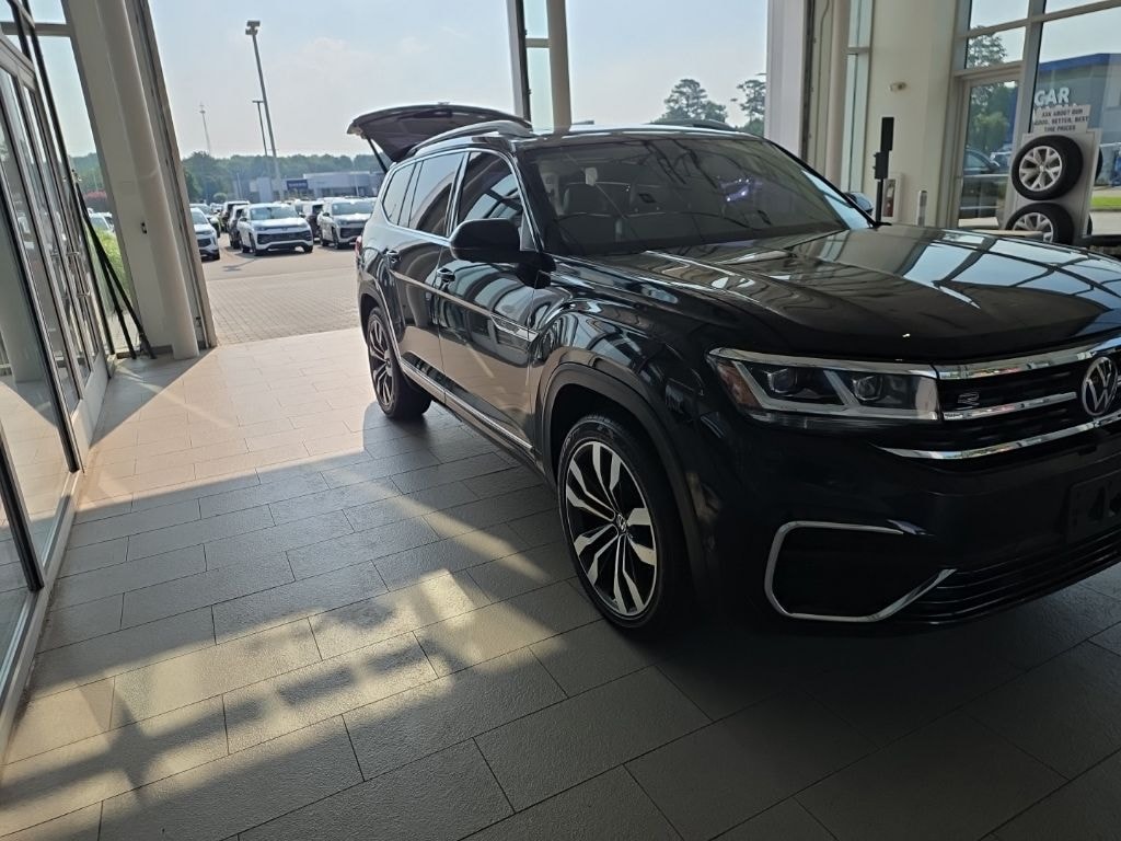 Used 2022 Volkswagen Atlas 3.6L V6 SEL Premium R-Line SUV