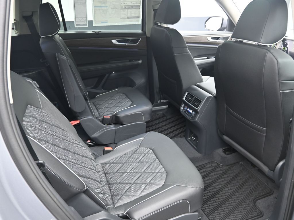 2026 Volkswagen Atlas SEL Premium R-Line - Photo 27