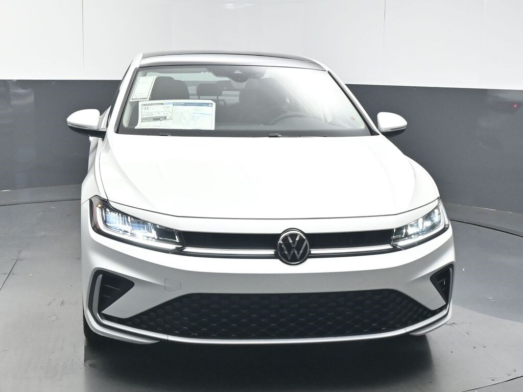 2026 Volkswagen Jetta 1.5T SEL photo 2