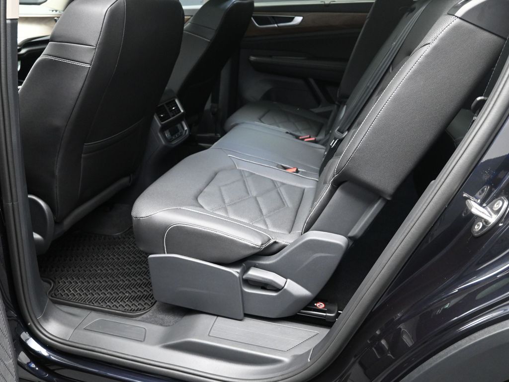 2026 Volkswagen Atlas SE w/Tech - Photo 21