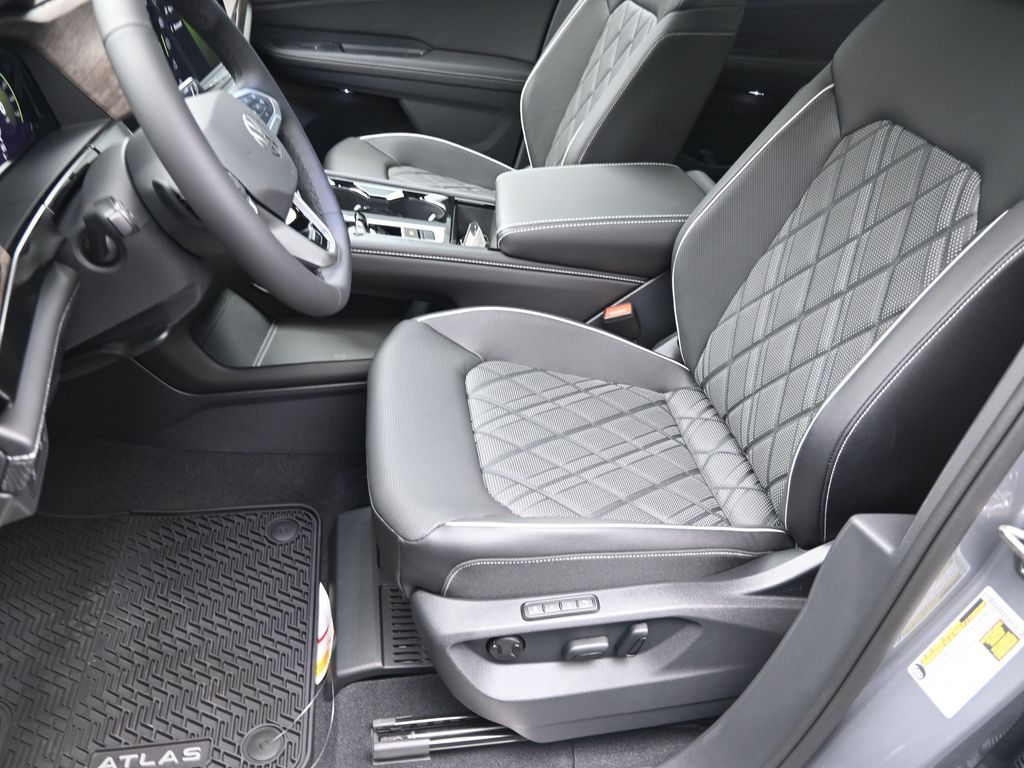 2026 Volkswagen Atlas SEL Premium R-Line - Photo 18
