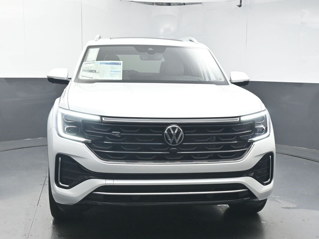 2026 Volkswagen Atlas SEL Premium R-Line photo 3