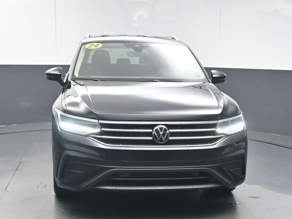 2024 Volkswagen Tiguan SE Wolfsburg Edition photo 3