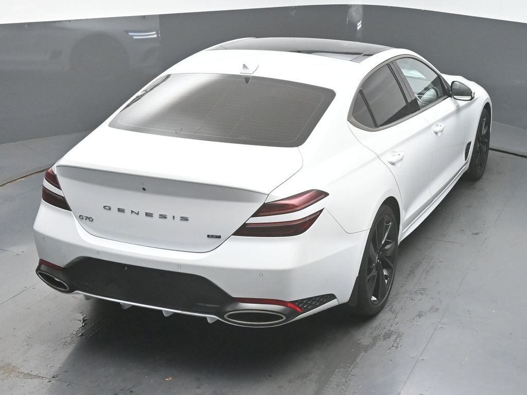2023 GENESIS G70 Standard - Photo 45