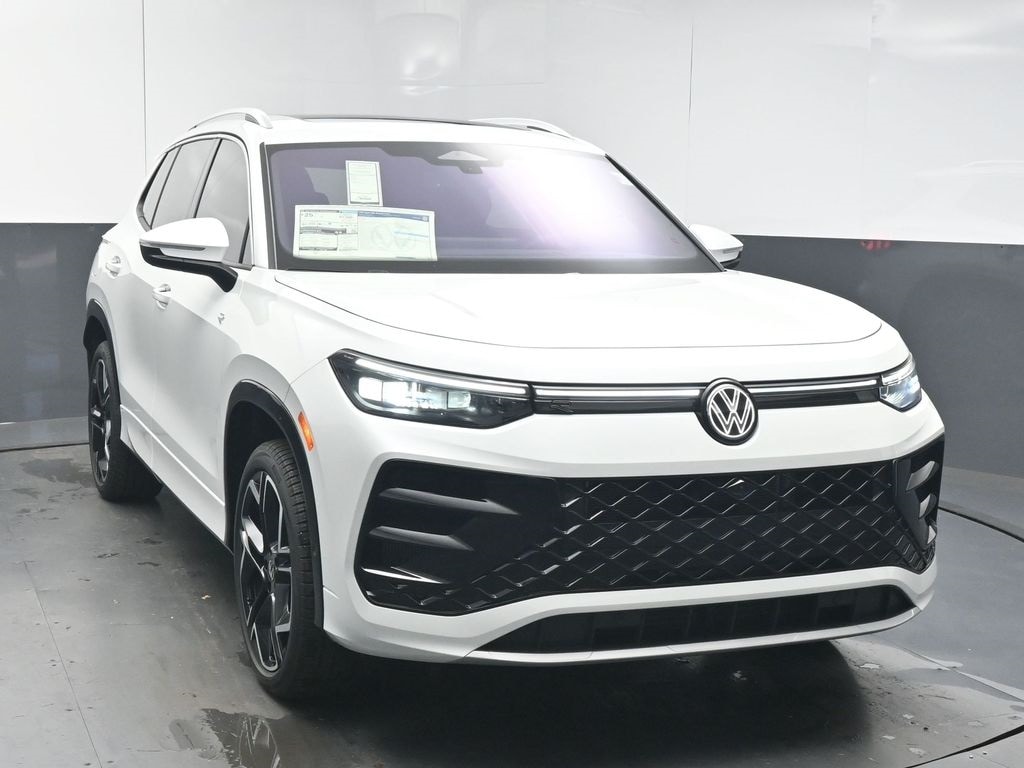 New 2026 Volkswagen Tiguan 2.0T SEL R-Line Turbo SUV