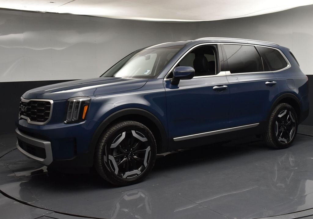 Used 2025 Kia Telluride S SUV