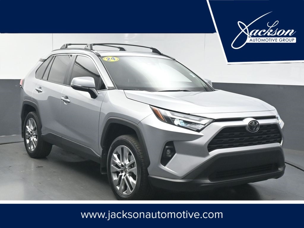 2024 Toyota RAV4 XLE Premium's photo