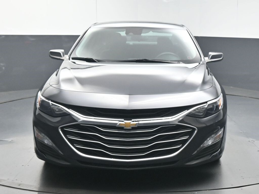 2023 Chevrolet Malibu 1LT photo 3