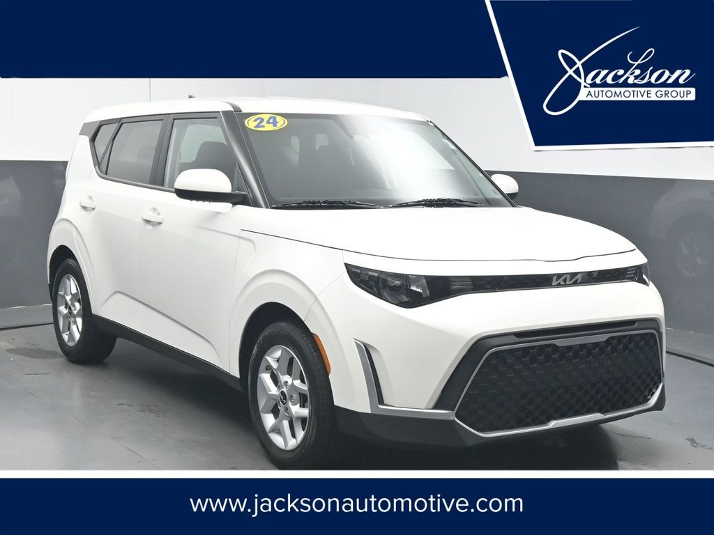 2024 Kia Soul 2.0L LX IVT's photo