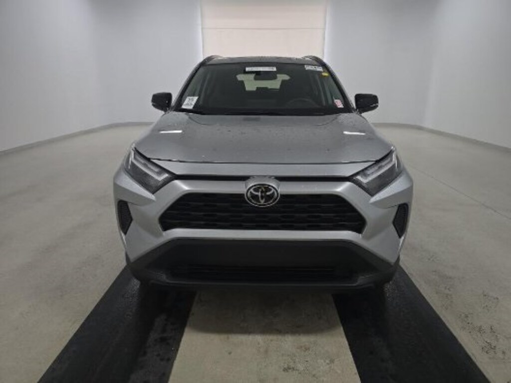 Used 2022 Toyota RAV4 XLE SUV