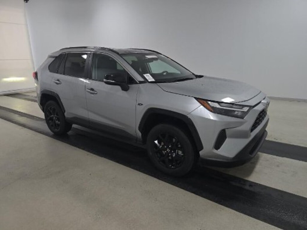 Used 2022 Toyota RAV4 XLE SUV