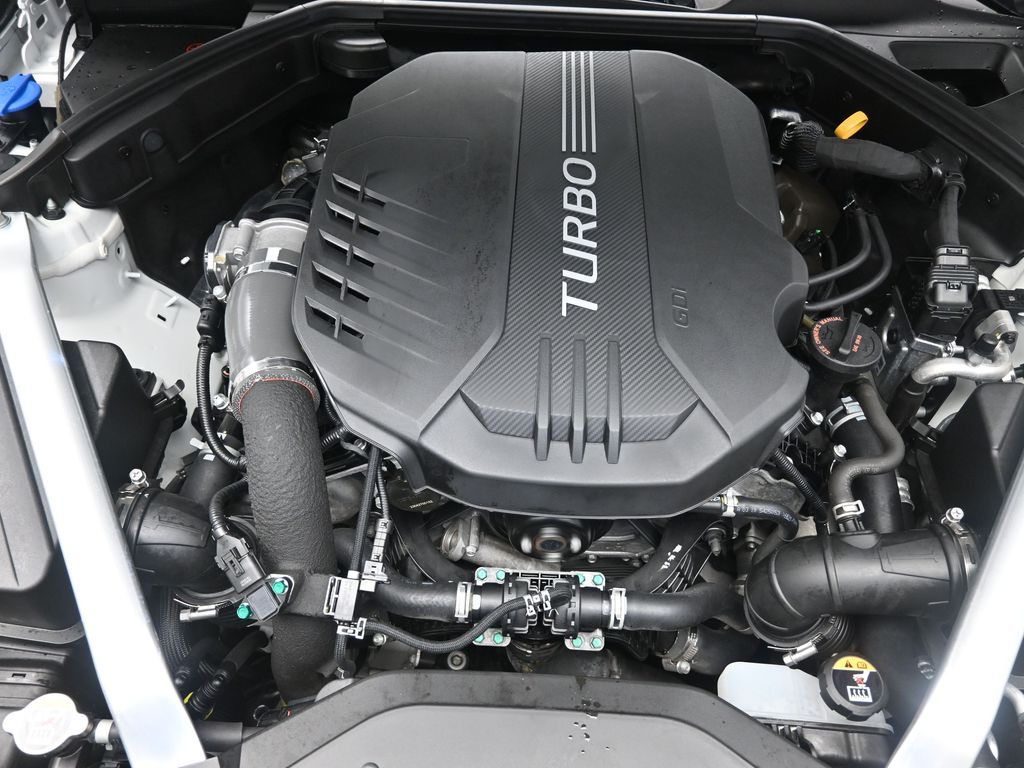 2023 GENESIS G70 Standard - Photo 29