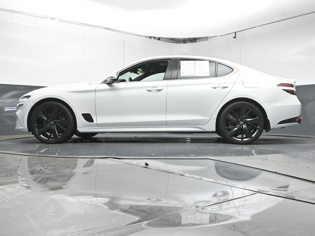 2023 GENESIS G70 Standard - Photo 34
