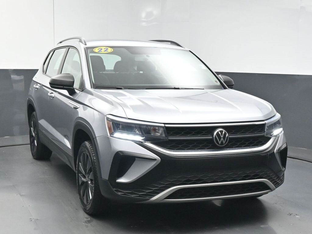 2022 Volkswagen Taos S photo 3