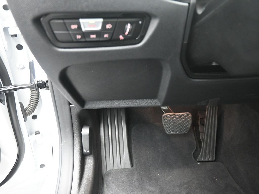 2026 BMW 4 Series 430i - Photo 15