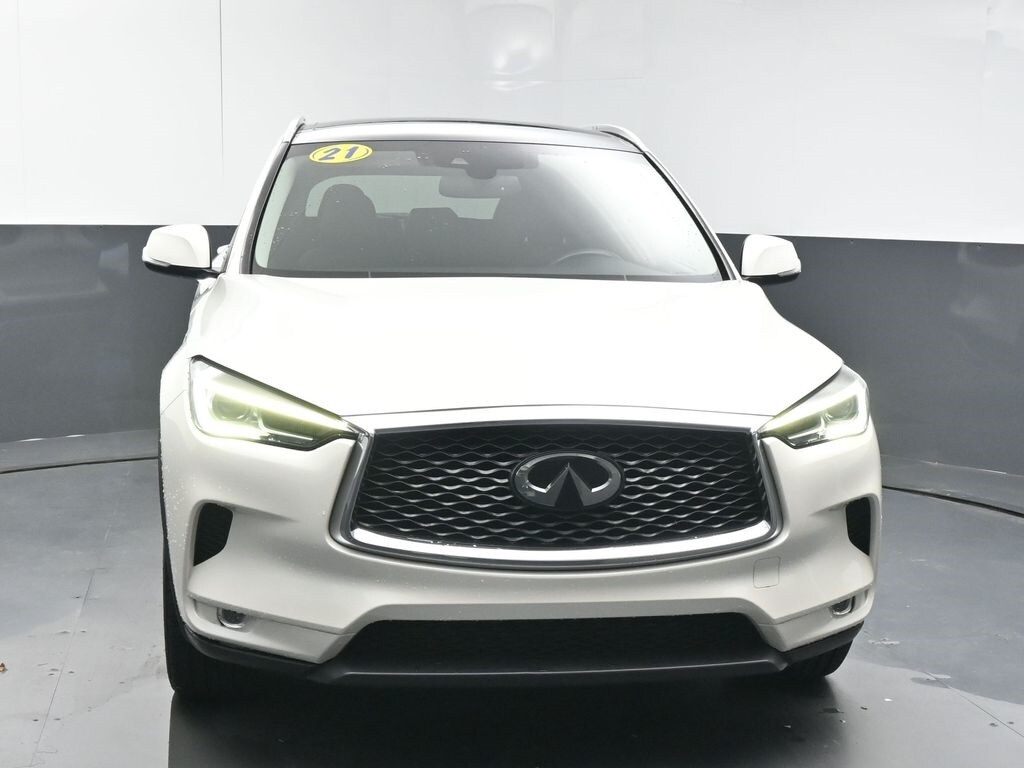 2021 Infiniti QX50 Luxe photo 3
