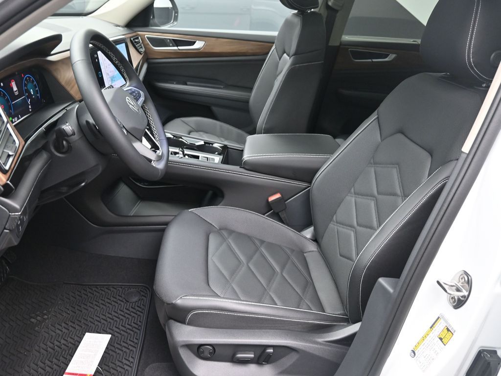 2026 Volkswagen Atlas SE w/Tech - Photo 18