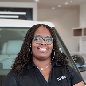 Staff member Jasmine Parker from ID_62a6231caf93