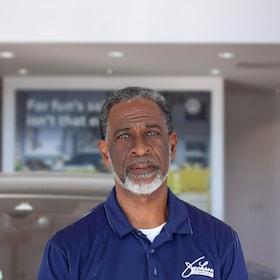 Staff member Michael Bell from ID_842e2a3d21b1