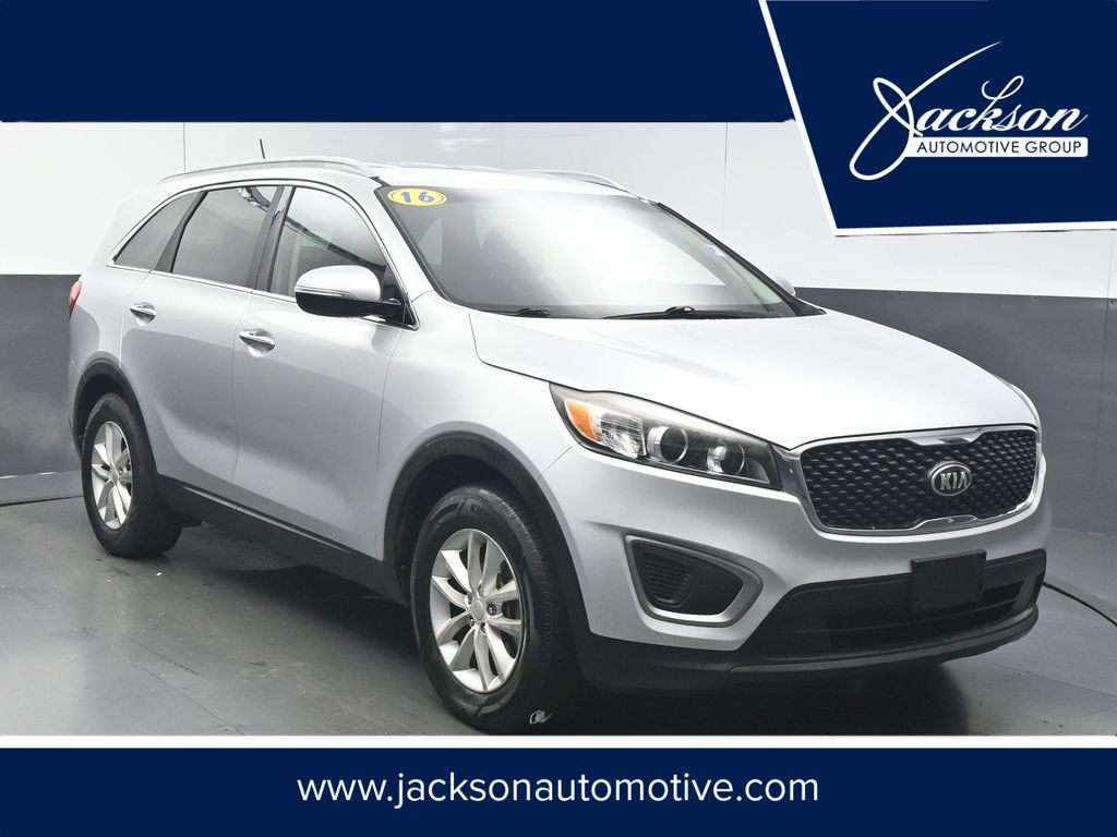 2016 Kia Sorento LX