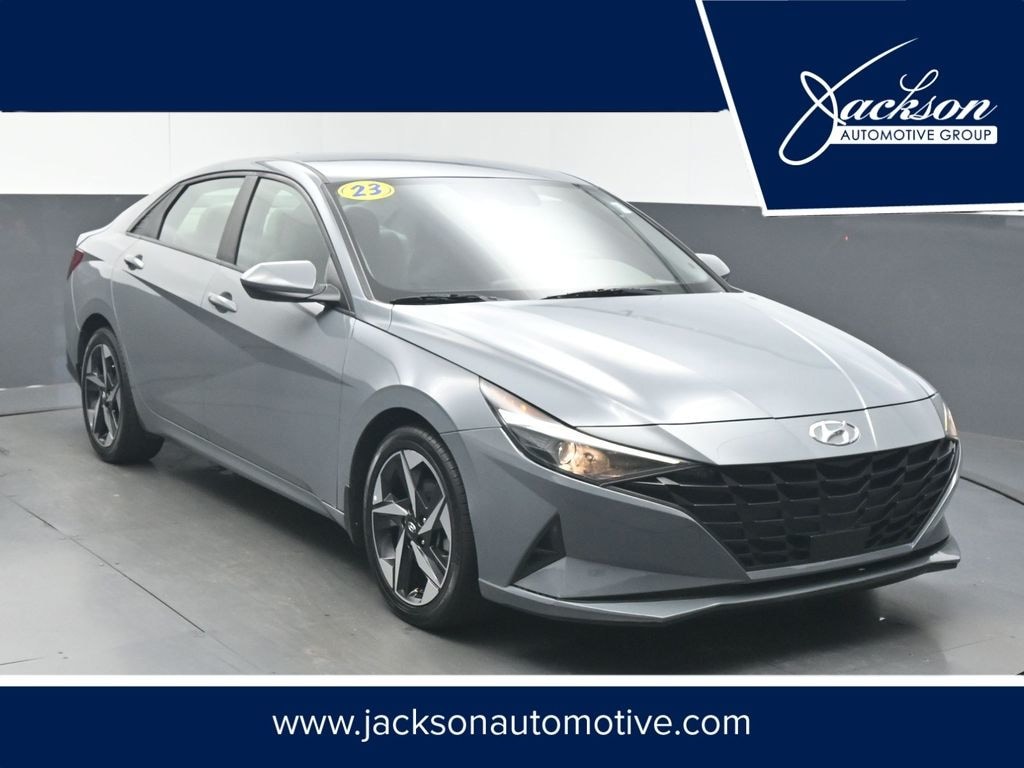 Used 2023 Hyundai Elantra SEL Sedan