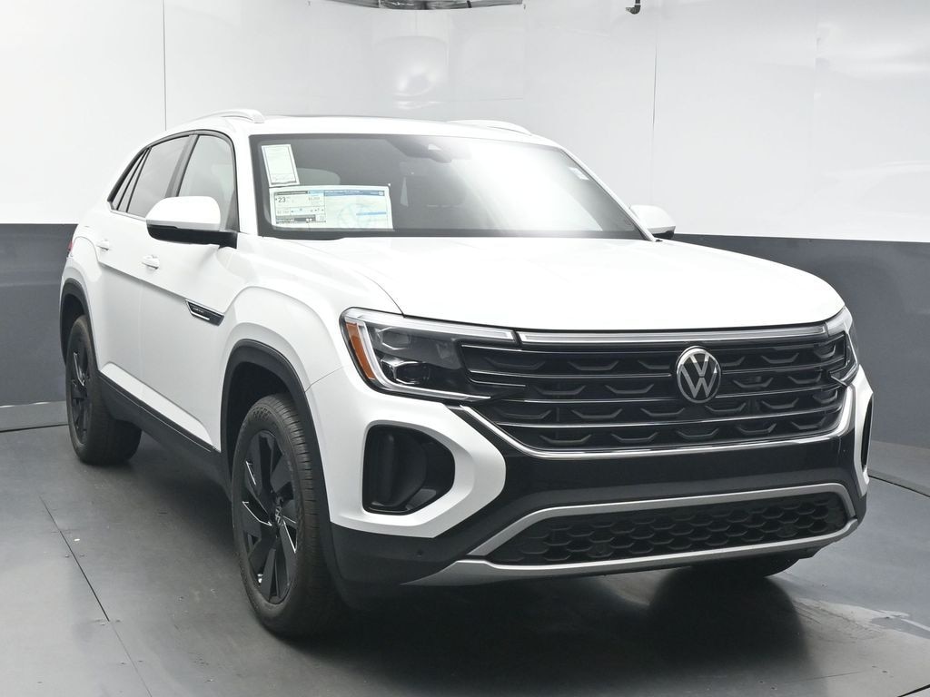 New 2026 Volkswagen Atlas Cross Sport 2.0T SE w/Technology SUV