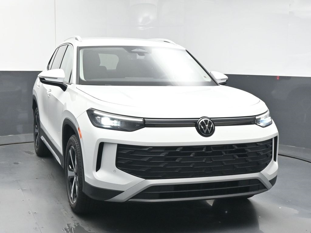 Volkswagen Tiguan ホワイト SUV Used White Volkswagen Tiguan for Sale Near Me | Edmunds