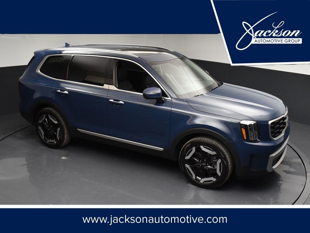 Used 2025 Kia Telluride S SUV
