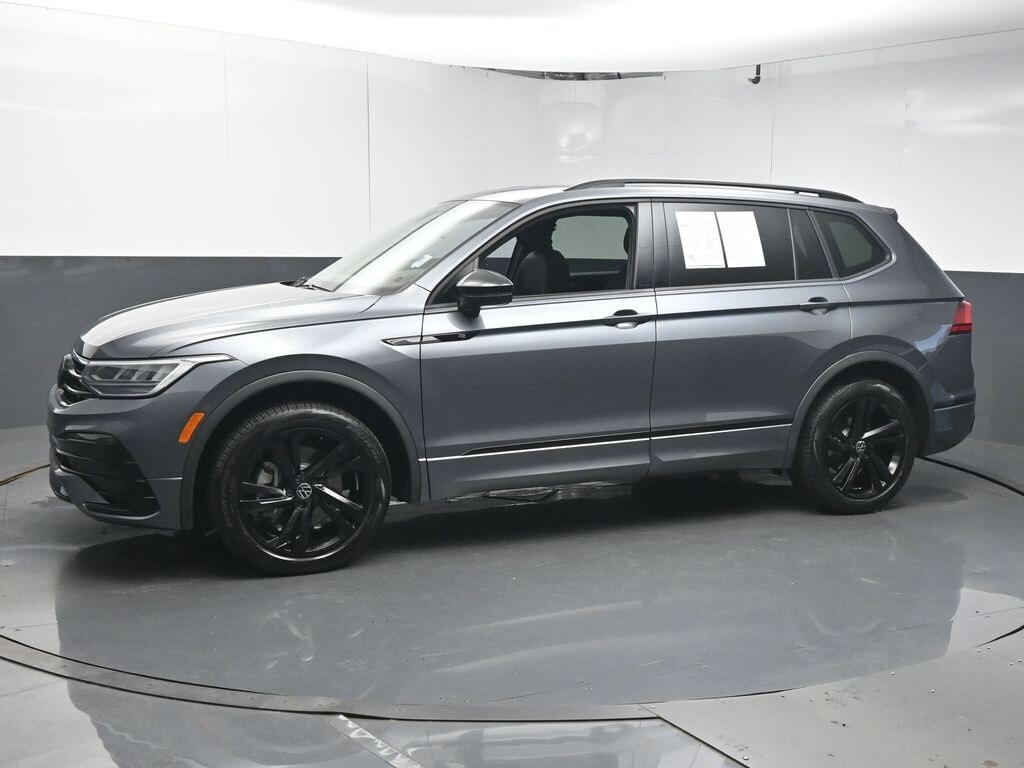 2024 Volkswagen Tiguan SE R-Line Black photo 3