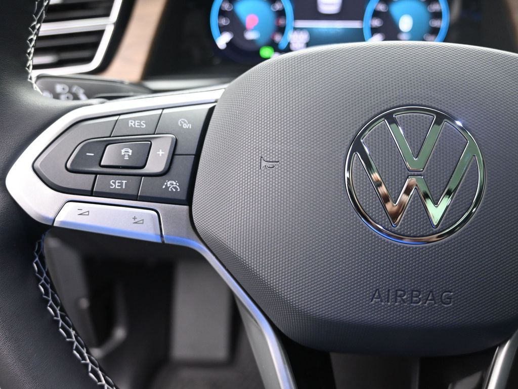 2026 Volkswagen Atlas SE w/Tech - Photo 15